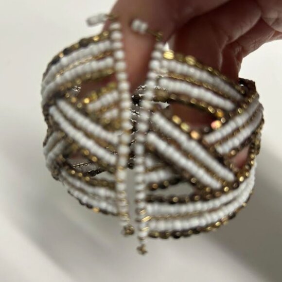 Anthropologie White & Gold Beaded Multi-Strand Bangle Bracelet - Picture 4 of 4